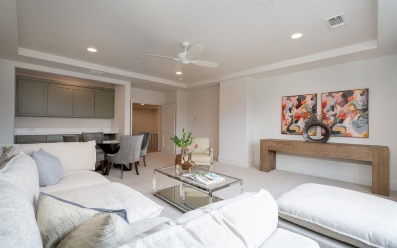 6723 Kenwell Street, Dallas, TX 75209, 4 Bedrooms Bedrooms, ,5 BathroomsBathrooms,Residential,For Sale,6723 Kenwell Street,0,21161207