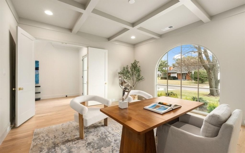 6723 Kenwell Street, Dallas, TX 75209, 4 Bedrooms Bedrooms, ,5 BathroomsBathrooms,Residential,For Sale,6723 Kenwell Street,0,21161207