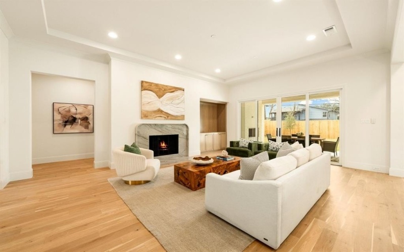 6723 Kenwell Street, Dallas, TX 75209, 4 Bedrooms Bedrooms, ,5 BathroomsBathrooms,Residential,For Sale,6723 Kenwell Street,0,21161207