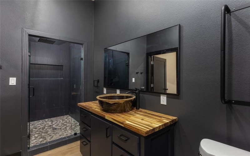 2015 Dobbs Valley Road, Mineral Wells, TX 76067, 3 Bedrooms Bedrooms, ,2 BathroomsBathrooms,Residential,For Sale,2015 Dobbs Valley Road,0,21161248