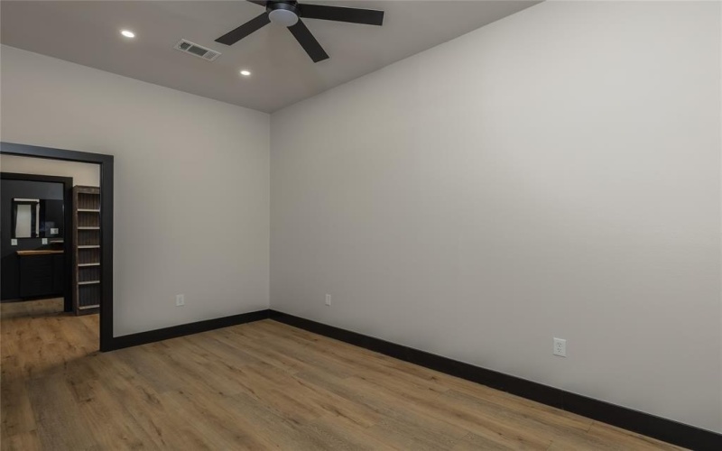 2015 Dobbs Valley Road, Mineral Wells, TX 76067, 3 Bedrooms Bedrooms, ,2 BathroomsBathrooms,Residential,For Sale,2015 Dobbs Valley Road,0,21161248