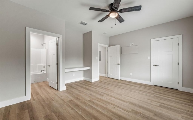 981 N Clinton Street, Stephenville, TX 76401, 3 Bedrooms Bedrooms, ,3 BathroomsBathrooms,Residential Multi Family,For Sale,981 N Clinton Street,0,21161286