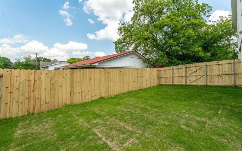 981 N Clinton Street, Stephenville, TX 76401, 3 Bedrooms Bedrooms, ,3 BathroomsBathrooms,Residential Multi Family,For Sale,981 N Clinton Street,0,21161286