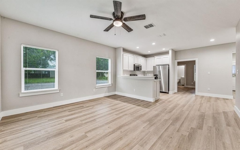 981 N Clinton Street, Stephenville, TX 76401, 3 Bedrooms Bedrooms, ,3 BathroomsBathrooms,Residential Multi Family,For Sale,981 N Clinton Street,0,21161286