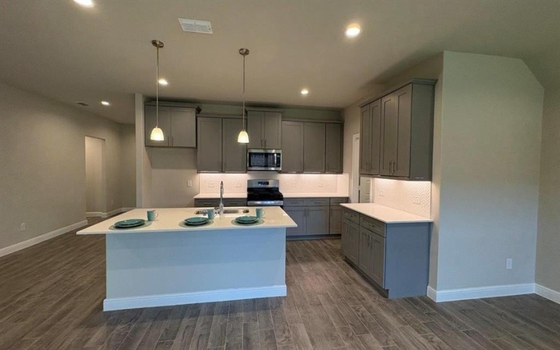 4125 CORNERSTONE Circle, Granbury, TX 76048, 4 Bedrooms Bedrooms, ,2 BathroomsBathrooms,Residential,For Sale,4125 CORNERSTONE Circle,0,21161327