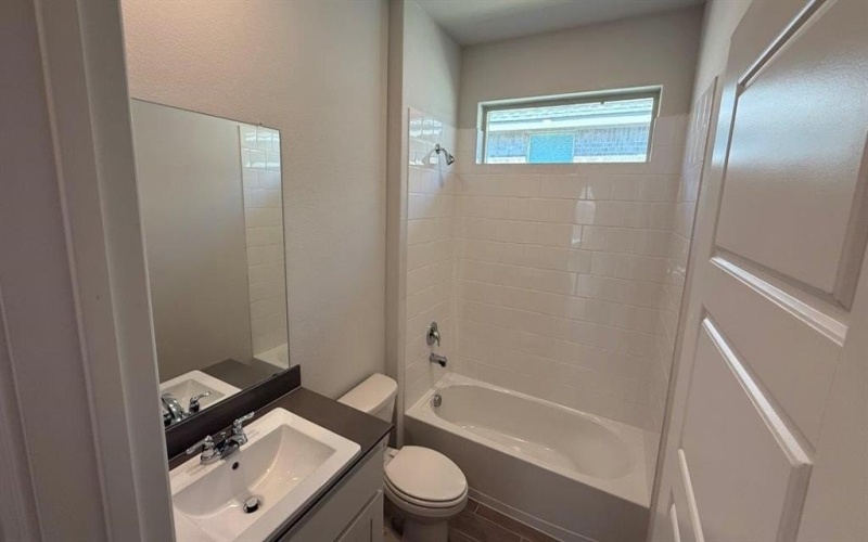 1960 PREAKNESS Drive, Granbury, TX 76049, 5 Habitaciones Habitaciones , ,3 BañosBaños,Residential,En Venta,1960 PREAKNESS Drive,0,21161435