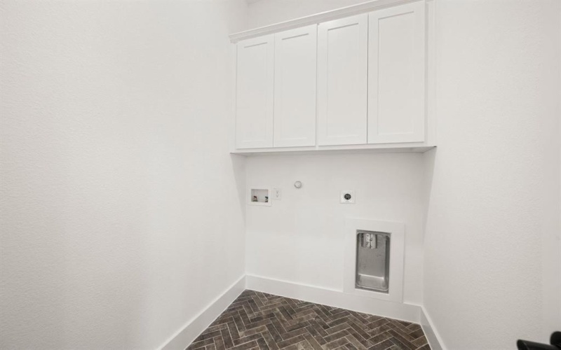 2203 Pelican Drive, Mansfield, TX 76063, 4 Bedrooms Bedrooms, ,3 BathroomsBathrooms,Residential,For Sale,2203 Pelican Drive,0,21161655