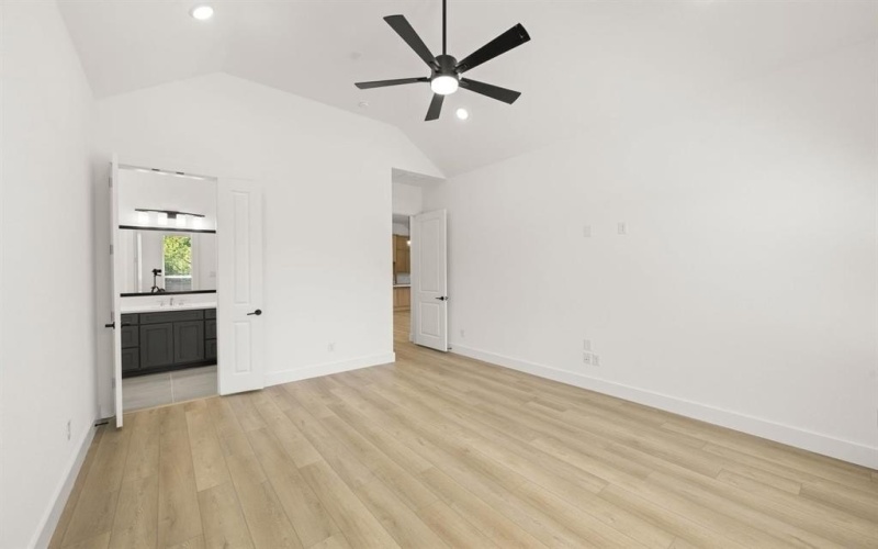 2203 Pelican Drive, Mansfield, TX 76063, 4 Bedrooms Bedrooms, ,3 BathroomsBathrooms,Residential,For Sale,2203 Pelican Drive,0,21161655