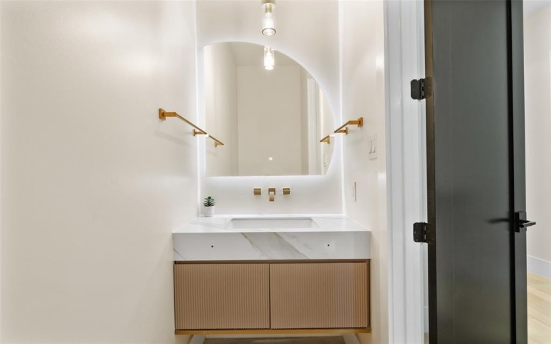 4717 Linnet Lane, Dallas, TX 75209, 5 Bedrooms Bedrooms, ,6 BathroomsBathrooms,Residential,For Sale,4717 Linnet Lane,0,21161729