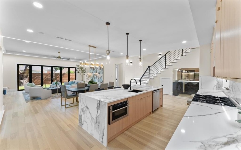 4717 Linnet Lane, Dallas, TX 75209, 5 Bedrooms Bedrooms, ,6 BathroomsBathrooms,Residential,For Sale,4717 Linnet Lane,0,21161729