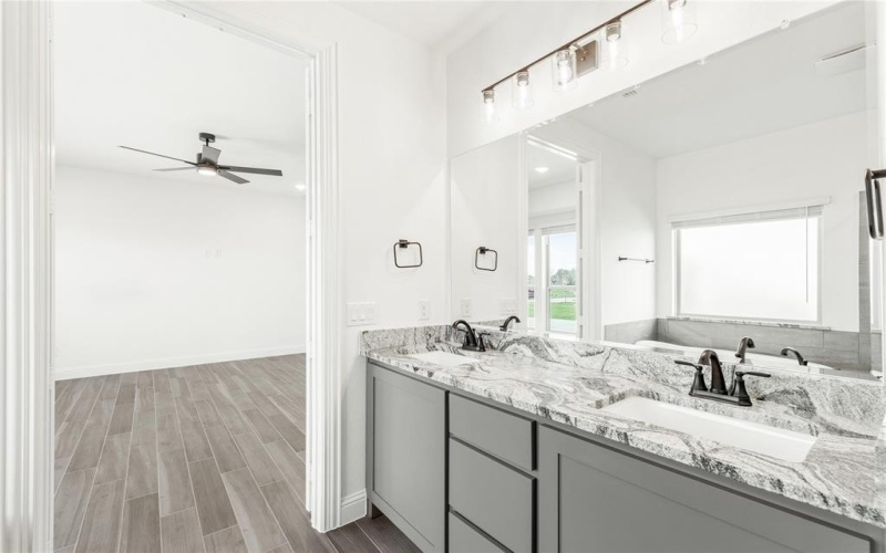 415 Birkdale Lane, Red Oak, TX 75154, 5 Bedrooms Bedrooms, ,3 BathroomsBathrooms,Residential,For Sale,415 Birkdale Lane,0,21161809