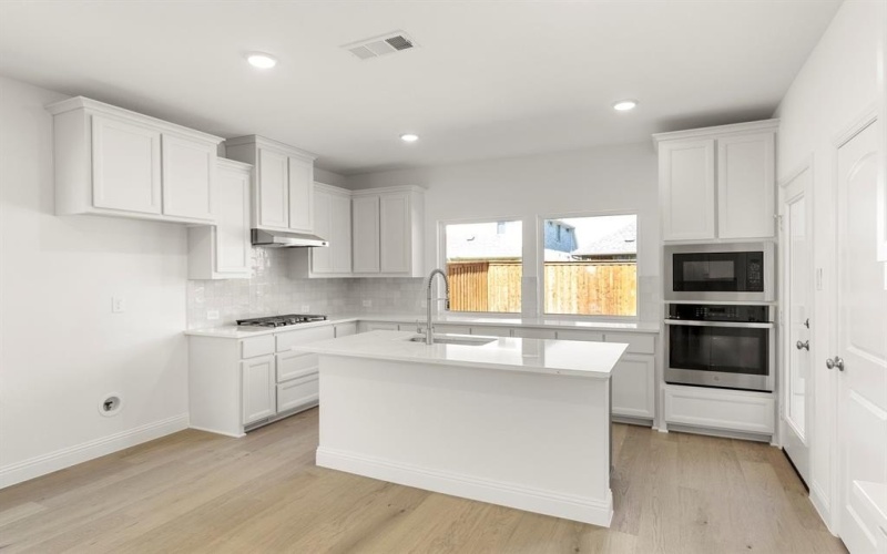 908 Apeldoorn Trail, Little Elm, TX 75068, 3 Bedrooms Bedrooms, ,2 BathroomsBathrooms,Residential,For Sale,908 Apeldoorn Trail,0,21161822