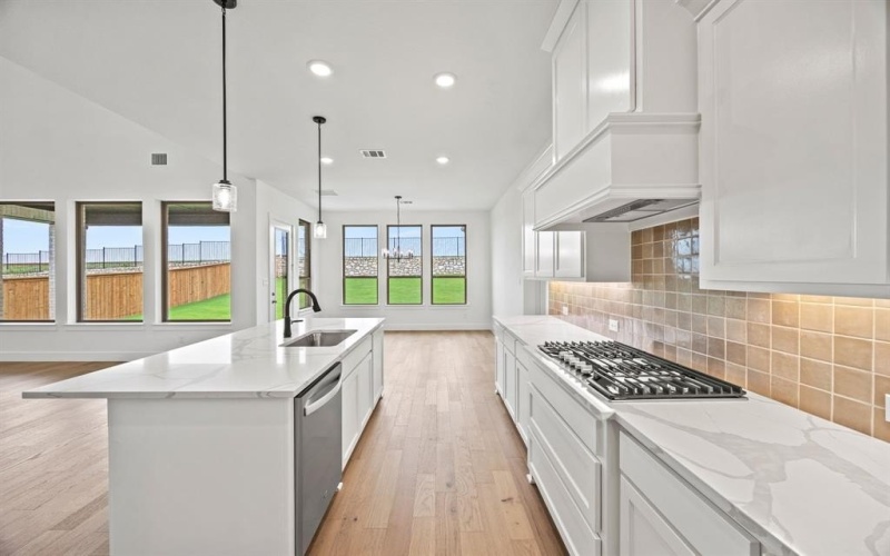 4201 Gail Lane, Providence Village, TX 76227, 5 Habitaciones Habitaciones , ,5 BañosBaños,Residential,En Venta,4201 Gail Lane,0,21162195