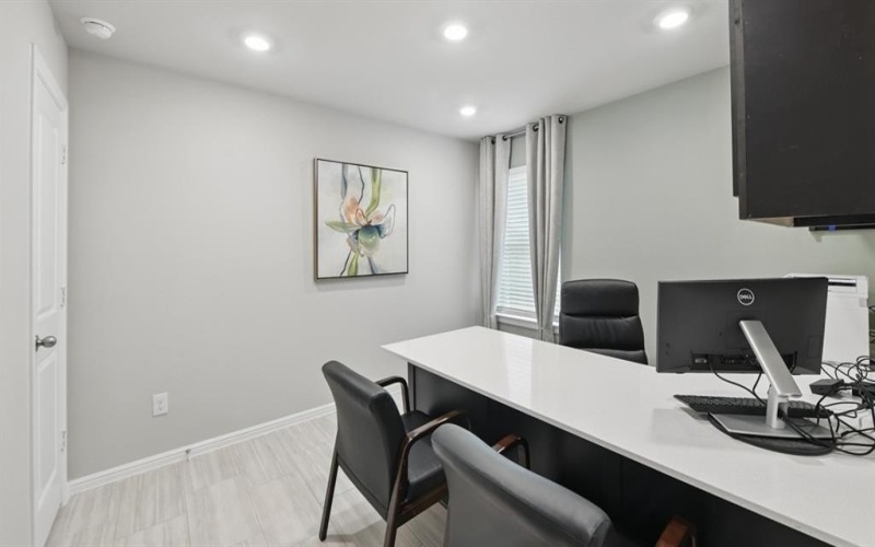 5580 CORDUROY Road, Denton, TX 76249, 5 Bedrooms Bedrooms, ,3 BathroomsBathrooms,Residential,For Sale,5580 CORDUROY Road,0,21162219