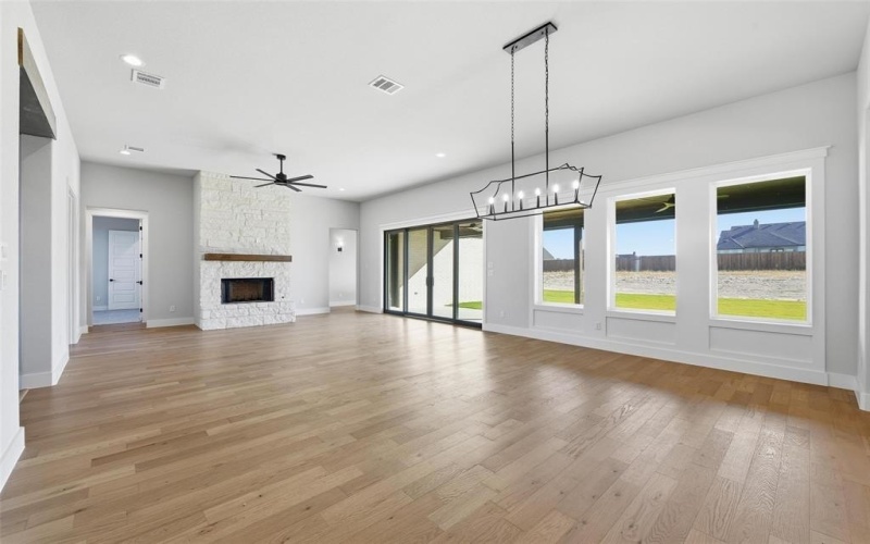 404 Mah Cheta, Aledo, TX 76008, 4 Bedrooms Bedrooms, ,3 BathroomsBathrooms,Residential,For Sale,404 Mah Cheta,0,21162232