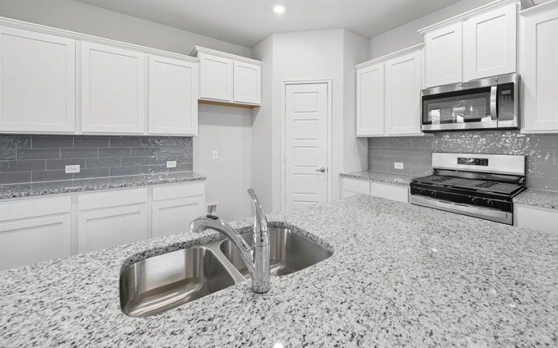 10424 Crusoe Street, Aubrey, TX 76227, 4 Bedrooms Bedrooms, ,2 BathroomsBathrooms,Residential,For Sale,10424 Crusoe Street,0,21162250