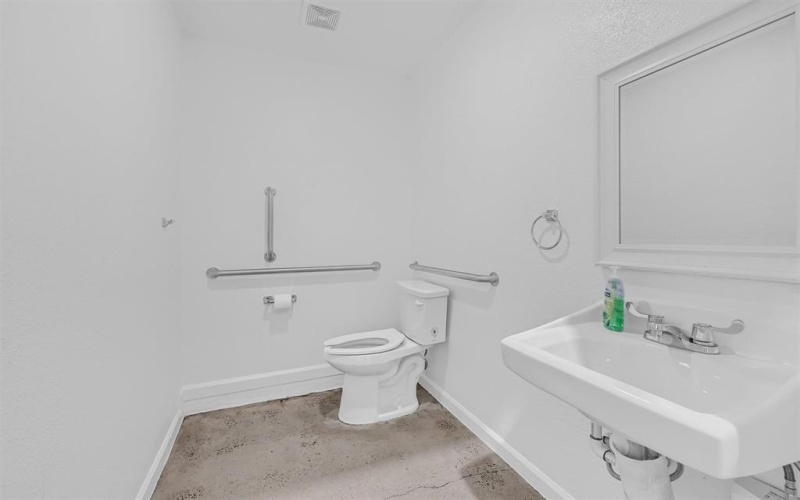 2410 N Frisco Road, Sherman, TX 75090, ,Otro,En Venta,2410 N Frisco Road,20380331