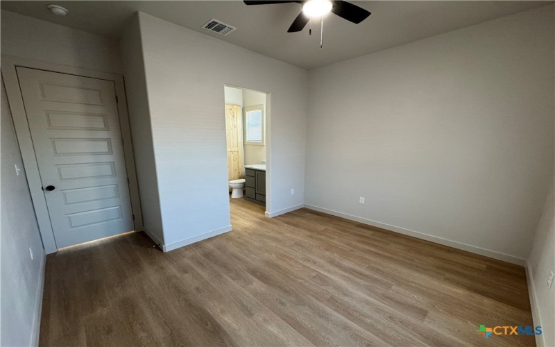 318 Warehouse Road, Victoria, TX 77905, 3 Bedrooms Bedrooms, ,2 BathroomsBathrooms,Residential,For Sale,318 Warehouse Road,0,602506