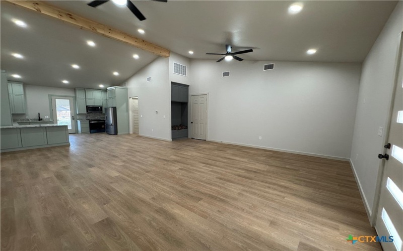 318 Warehouse Road, Victoria, TX 77905, 3 Bedrooms Bedrooms, ,2 BathroomsBathrooms,Residential,For Sale,318 Warehouse Road,0,602506