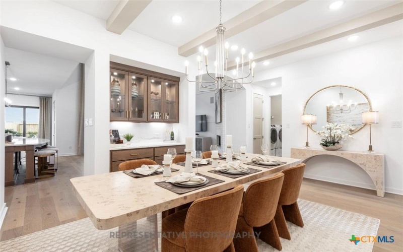 121 Las Posas Drive, Liberty Hill, TX 78642, 5 Habitaciones Habitaciones , ,6 BañosBaños,Residential,En Venta,121 Las Posas Drive,0,602663