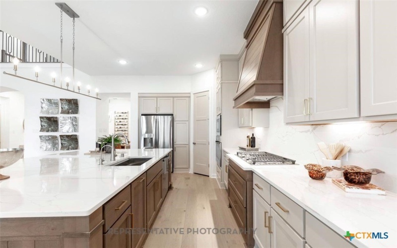 121 Las Posas Drive, Liberty Hill, TX 78642, 5 Habitaciones Habitaciones , ,6 BañosBaños,Residential,En Venta,121 Las Posas Drive,0,602663