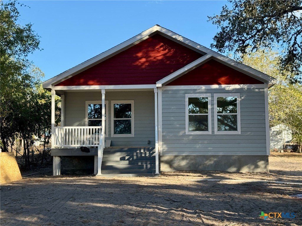 203 Villa Street, Cuero, TX 77954, 4 Bedrooms Bedrooms, ,2 BathroomsBathrooms,Residential,For Sale,203 Villa Street,0,602703