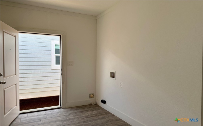 203 Villa Street, Cuero, TX 77954, 4 Bedrooms Bedrooms, ,2 BathroomsBathrooms,Residential,For Sale,203 Villa Street,0,602703