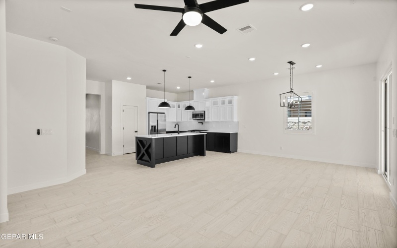 1817 Schyler Love Lane, El Paso, TX 79928, 4 Bedrooms Bedrooms, ,2 BathroomsBathrooms,Residential,For Sale,1817 Schyler Love Lane,0,937129