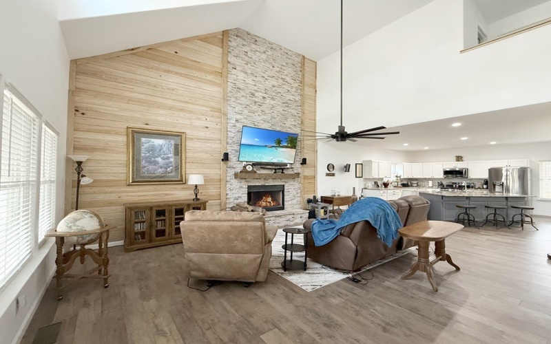 140 Deodar Drive, Brookeland, TX 75931, 3 Bedrooms Bedrooms, ,2 BathroomsBathrooms,Residential,For Sale,140 Deodar Drive,0,5107789