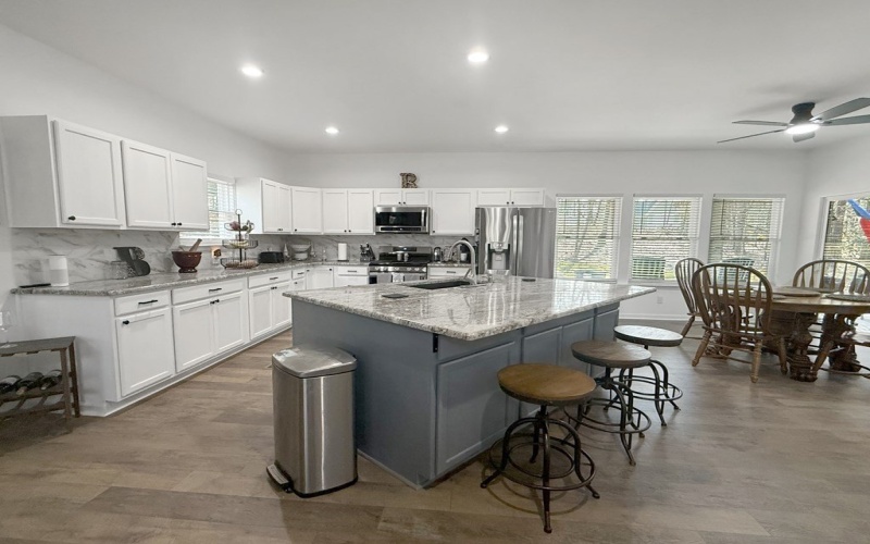 140 Deodar Drive, Brookeland, TX 75931, 3 Bedrooms Bedrooms, ,2 BathroomsBathrooms,Residential,For Sale,140 Deodar Drive,0,5107789