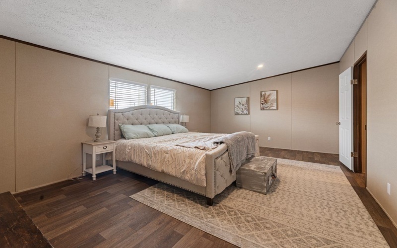 10953 E Fordham Ave, Gardendale, TX 79758, 5 Bedrooms Bedrooms, ,3 BathroomsBathrooms,Residential,For Sale,10953 E Fordham Ave,0,165866