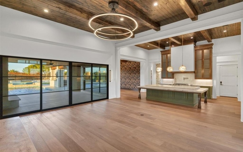 3117 Rio Grande Circle, Cresson, TX 76035, 4 Bedrooms Bedrooms, ,5 BathroomsBathrooms,Residential,For Sale,3117 Rio Grande Circle,0,21162512