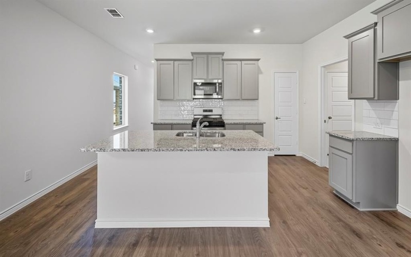 1309 Hopes Lake Drive, Princeton, TX 75407, 3 Bedrooms Bedrooms, ,2 BathroomsBathrooms,Residential,For Sale,1309 Hopes Lake Drive,0,21162726