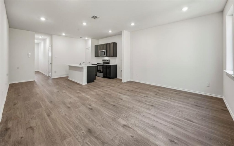 221 Tall Cedar Way, Princeton, TX 75407, 4 Bedrooms Bedrooms, ,2 BathroomsBathrooms,Residential,For Sale,221 Tall Cedar Way,0,21162805