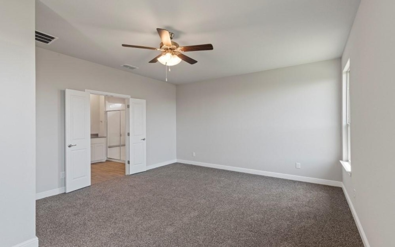 208 DUNMORE Drive, Fort Worth, TX 76052, 4 Bedrooms Bedrooms, ,2 BathroomsBathrooms,Residential,For Sale,208 DUNMORE Drive,20397014