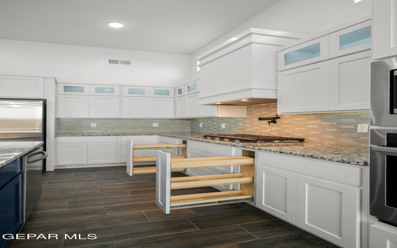 14016 Paseo Original Court, El Paso, TX 79928, 4 Habitaciones Habitaciones , ,3 BañosBaños,Residential,En Venta,14016 Paseo Original Court,0,937157