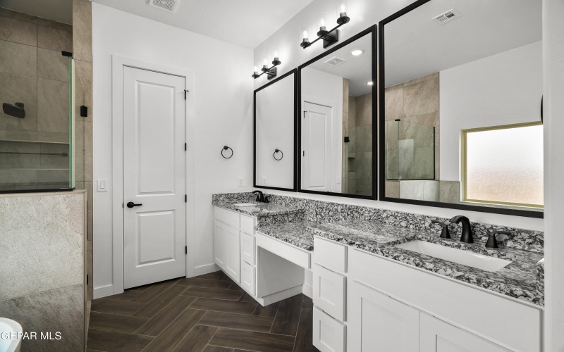 14016 Paseo Original Court, El Paso, TX 79928, 4 Habitaciones Habitaciones , ,3 BañosBaños,Residential,En Venta,14016 Paseo Original Court,0,937157