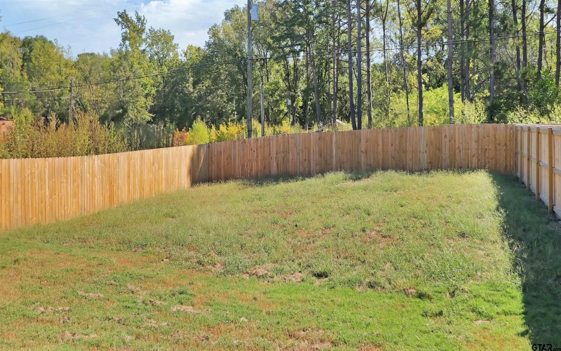 614 N COMMERCE, Overton, TX 75684, 3 Bedrooms Bedrooms, ,2 BathroomsBathrooms,Residential,For Sale,614 N COMMERCE,0,26001220