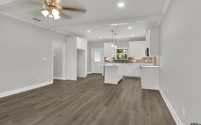 614 N COMMERCE, Overton, TX 75684, 3 Bedrooms Bedrooms, ,2 BathroomsBathrooms,Residential,For Sale,614 N COMMERCE,0,26001220