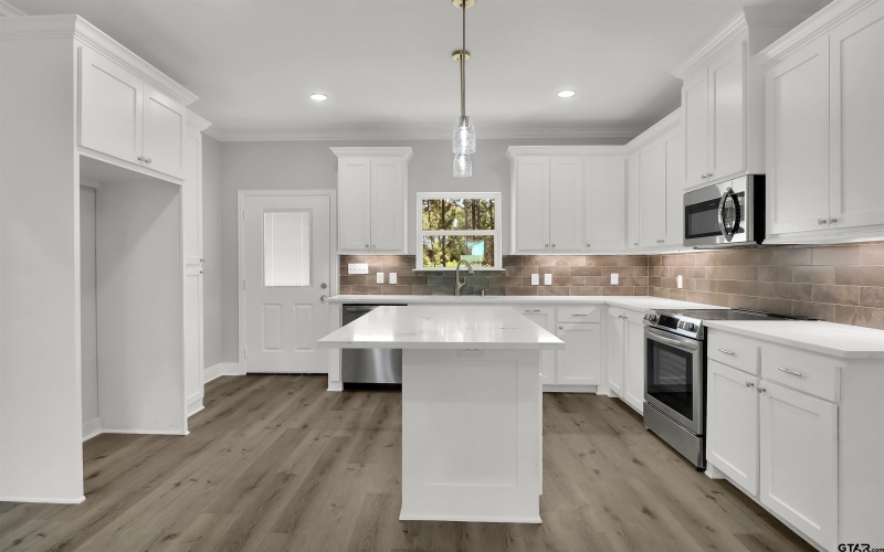 614 N COMMERCE, Overton, TX 75684, 3 Bedrooms Bedrooms, ,2 BathroomsBathrooms,Residential,For Sale,614 N COMMERCE,0,26001220