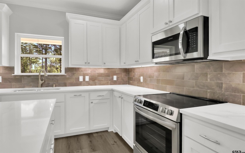 614 N COMMERCE, Overton, TX 75684, 3 Bedrooms Bedrooms, ,2 BathroomsBathrooms,Residential,For Sale,614 N COMMERCE,0,26001220