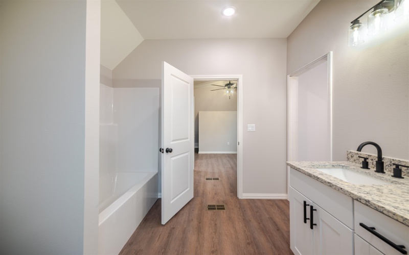 1007 N Rodeo St, Gladewater, TX 75647, 3 Bedrooms Bedrooms, ,2 BathroomsBathrooms,Residential,For Sale,1007 N Rodeo St,0,20260560