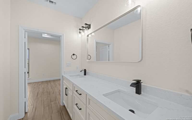 104 HIDDEN PATH, Floresville, TX 78114, 3 Bedrooms Bedrooms, ,2 BathroomsBathrooms,Residential,For Sale,104 HIDDEN PATH,0,1859867