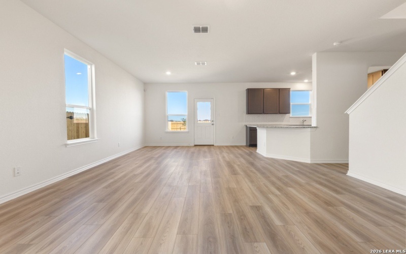 9406 BIRCH BARK BEND, San Antonio, TX 78221, 3 Habitaciones Habitaciones , ,2 BañosBaños,Residential,En Venta,9406 BIRCH BARK BEND,0,1923353