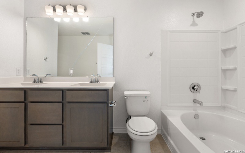 9406 BIRCH BARK BEND, San Antonio, TX 78221, 3 Habitaciones Habitaciones , ,2 BañosBaños,Residential,En Venta,9406 BIRCH BARK BEND,0,1923353