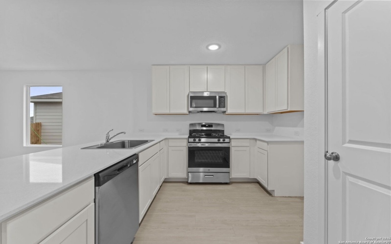 1831 Wood Warbler, New Braunfels, TX 78130, 4 Habitaciones Habitaciones , ,2 BañosBaños,Residential,En Venta,1831 Wood Warbler,0,1933930