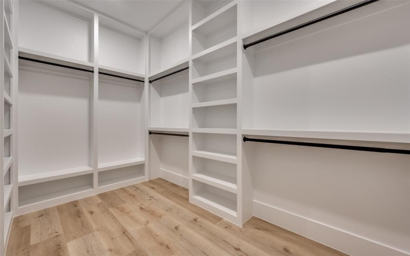 1836 Pueblo Street, Dallas, TX 75212, 5 Bedrooms Bedrooms, ,3 BathroomsBathrooms,Residential,For Sale,1836 Pueblo Street,0,21163073