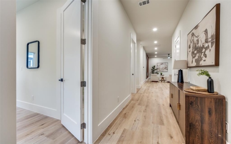 1836 Pueblo Street, Dallas, TX 75212, 5 Bedrooms Bedrooms, ,3 BathroomsBathrooms,Residential,For Sale,1836 Pueblo Street,0,21163073