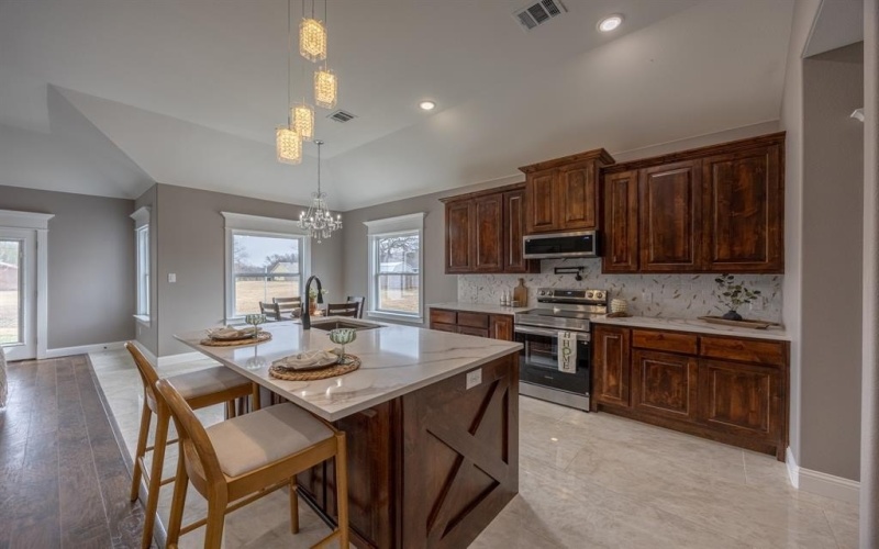 104 Mansfield Road, Cleburne, TX 76031, 4 Bedrooms Bedrooms, ,2 BathroomsBathrooms,Residential,For Sale,104 Mansfield Road,0,21163081