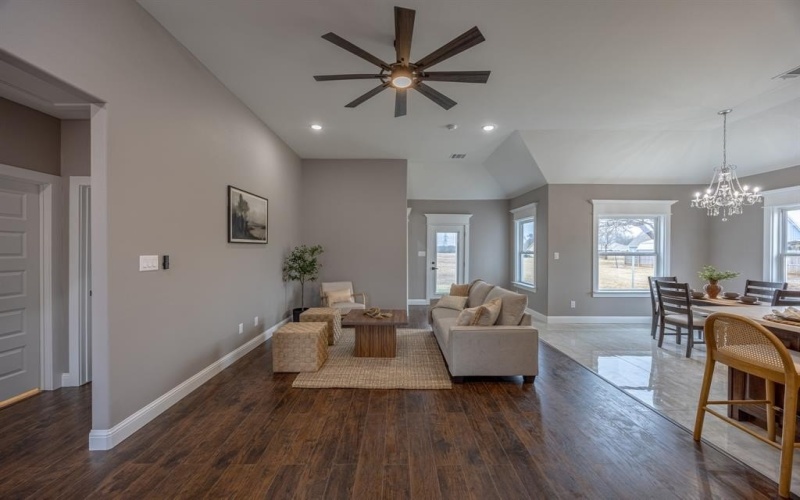 104 Mansfield Road, Cleburne, TX 76031, 4 Bedrooms Bedrooms, ,2 BathroomsBathrooms,Residential,For Sale,104 Mansfield Road,0,21163081